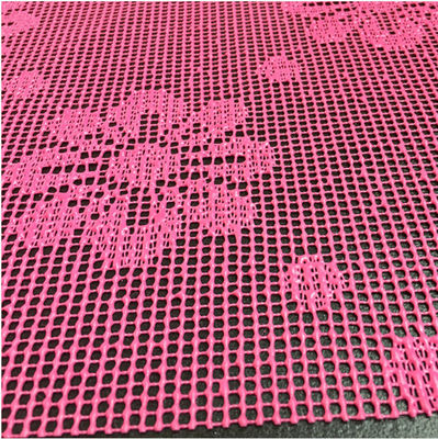 I fiori di pavimentazione laminati dell'inclinazione della resistenza della crepa progettano stuoia del PVC di slittamento del cappotto della schiuma l'anti