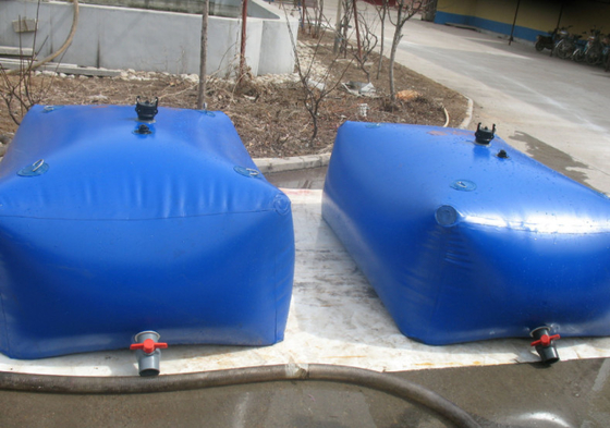Serbatoio d'acqua in bambusa personalizzabile per lo stoccaggio e il trasporto dell'acqua in modo sicuro e sicuro
